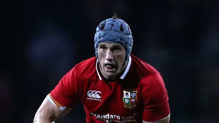 ROTORUA, NEW ZEALAND - JUNE 17:  Jonathan Davies of the Lions breaks with the ball during the match between the New Zealand Maori and the British & Irish L