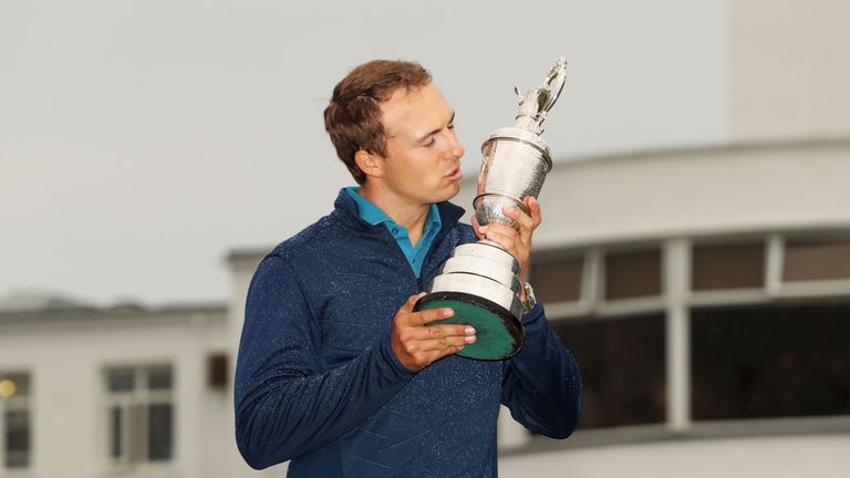SOUTHPORT, ENGLAND - JULY 23:  Jordan Spieth of the United States kisses the Claret Jug following his victory on the 18th green during the final round of t