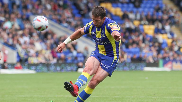 Kurt Gidley of Warrington Wolves'  kicks a penalty