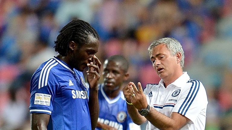 BANGKOK, THAILAND - JULY 17: Manager Jose Mourinho of Chelsea FC talking with Romelu Lukaku during the international friendly match between Chelsea FC and 