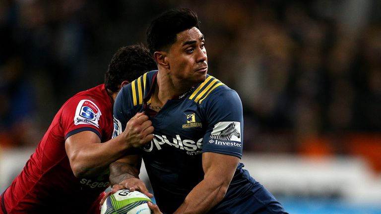 DUNEDIN, NEW ZEALAND - JULY 14:  Malakai Fekitoa of the Highlanders looks to pass the ball during the round 17 Super Rugby match between the Highlanders an