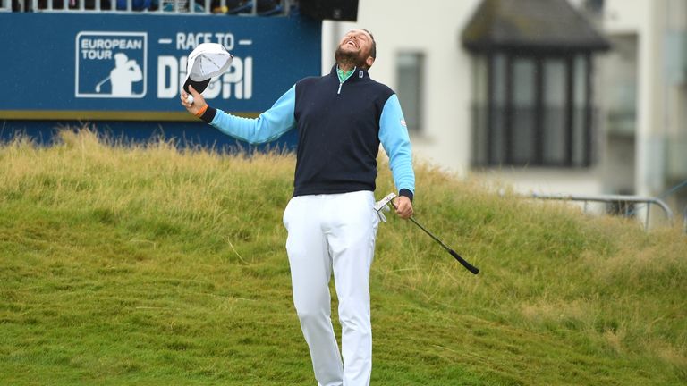 LONDONDERRY, NORTHERN IRELAND - JULY 09:  Matthew Southgate of England celebrates a birdie on the 18th green during the final round of the Dubai Duty Free 