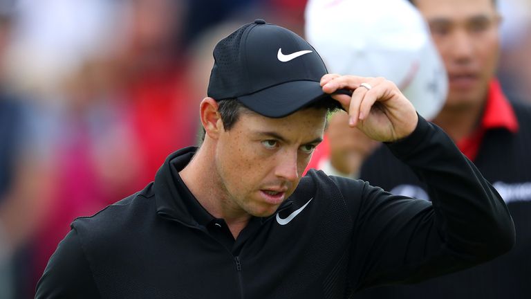 Rory McIlroy endured a day of frustration on the greens