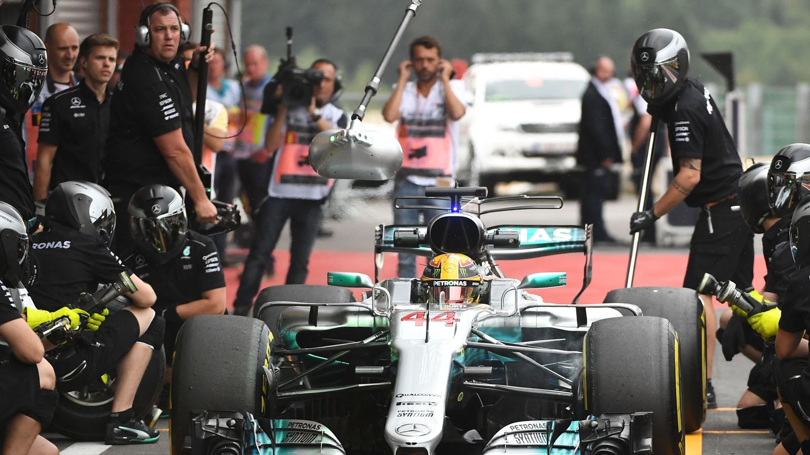 Hamiltons Hidden Agenda At The Belgian Gp The Ferrari Twist - 1jmnuh8
