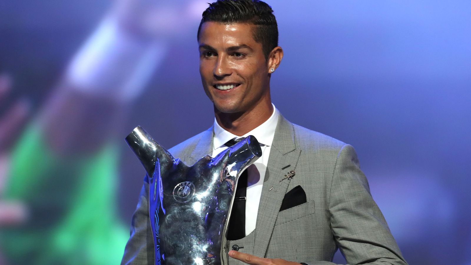 Cristiano Ronaldo wins UEFA Men's Player of the Year Award for 2016/17