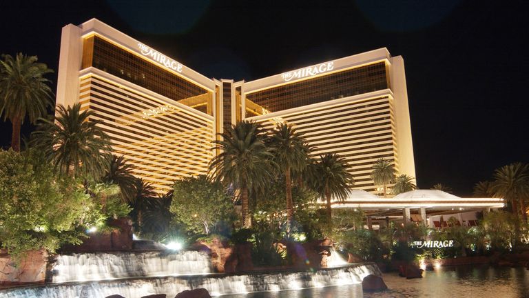 LAS VEGAS, NV - MAY 30:  The Mirage Hotel and Casino is seen on May 30, 2002 in Las Vegas, Nevada.  (Photo by Robert Mora/Getty Images)