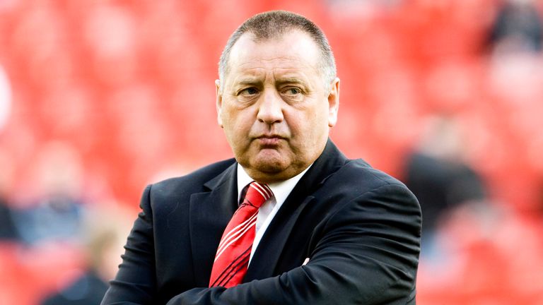 Aberdeen manager Jimmy Calderwood keeps an eye on proceedings back in May 2009