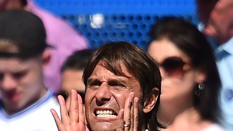 Antonio Conte during the Premier League match between Chelsea and Everton at Stamford Bridge
