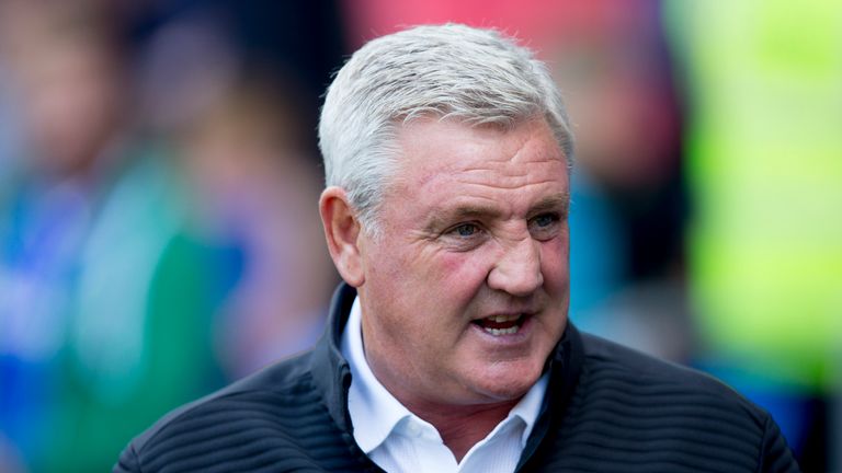 Steve Bruce during the Sky Bet Championship match between Cardiff City and Aston Villa