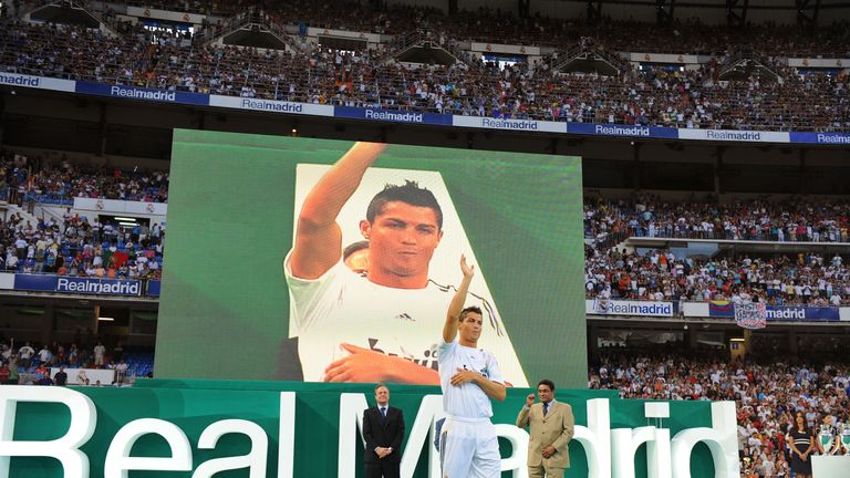MADRID, SPAIN - JULY 06:  New Real Madrid player Cristiano Ronaldo is presented to a full house at the Santiago Bernabeu stadium on July 6, 2009 in Madrid,