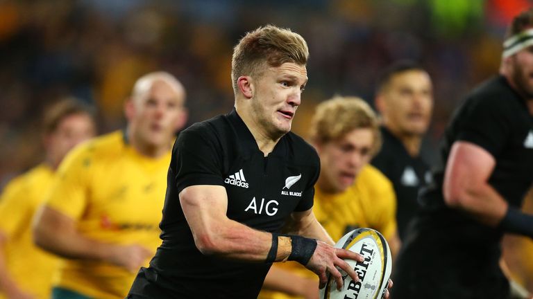 SYDNEY, AUSTRALIA - AUGUST 19:  Damian McKenzie of the All Blacks runs the ball during The Rugby Championship Bledisloe Cup match between the Australian Wa