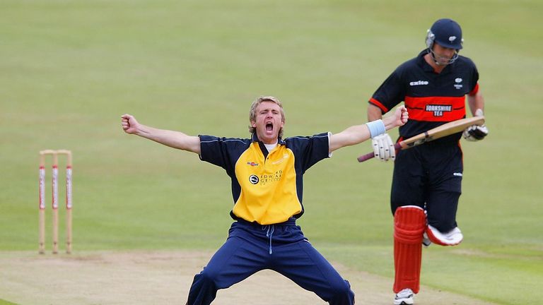 Dominic Cork (Derbyshire, 2003)