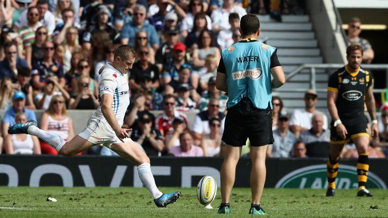 LONDON, ENGLAND - MAY 27:  Gareth Steenson of Exeter Chiefs kicks the match winning penalty during the Aviva Premiership match between Wasps and Exeter Chi