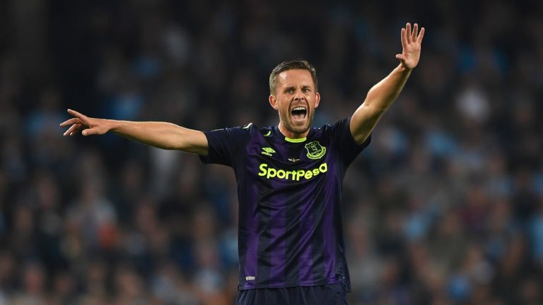 Everton player Gylfi Sigurdsson reacts during the Premier League match between Manchester City and Everton at Etihad Stadium
