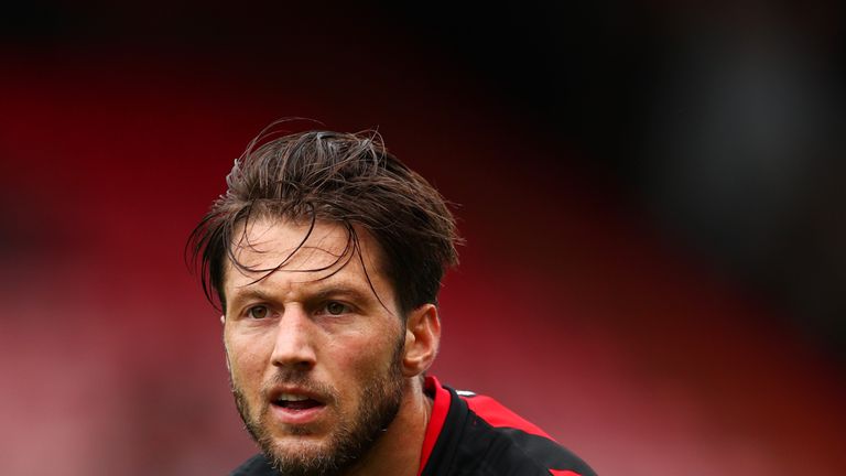 BOURNEMOUTH, ENGLAND - JULY 30:  Harry Arter of AFC Bournemouth in action during the pre-season friendly match between AFC Bournemouth and Valencia CF at V