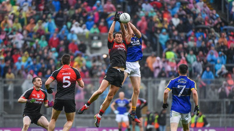 Jack Barry of Kerry in action against Tom Parsons of Mayo 