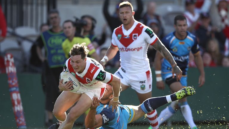 SYDNEY, AUSTRALIA - AUGUST 12:  Kurt Mann of the Dragons scores a try during the round 23 NRL match between the St George Illawarra Dragons and the Gold Co