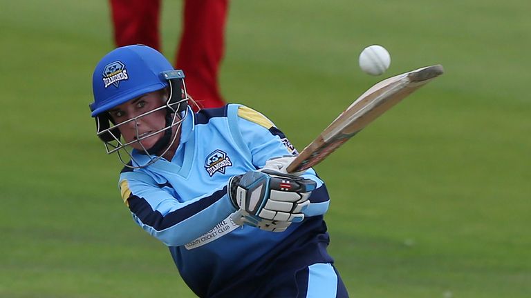 Lauren Winfield top-scored for Diamonds with 44 off 43 balls