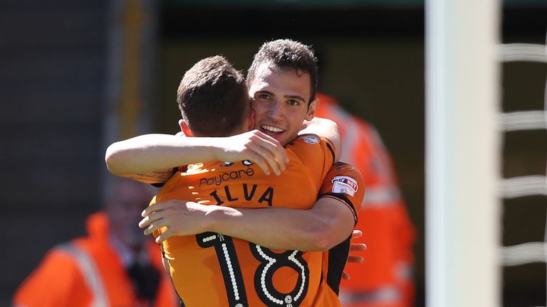 Wolverhampton Wanderers' Leo Bonatini (right) celebrates scoring his side's first goal