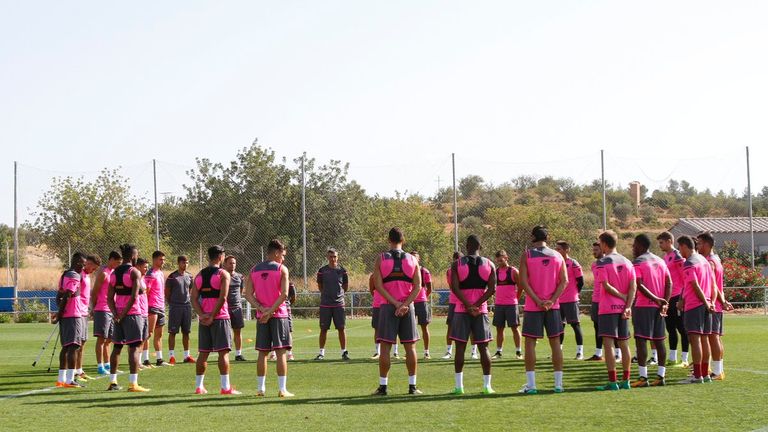 Levante's players pay tribute to the Barcelona terror victims
