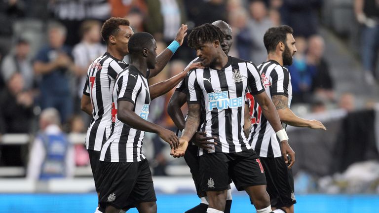 Newcastle United's Rolando Aarons (centre right) celebrates scoring his side's second goal of the game during the Carabao Cup