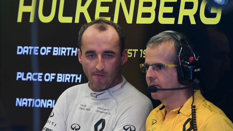 www.sutton-images.com..Robert Kubica (POL) Renault Sport F1 Team at Formula One Testing, Day Two, Hungaroring, Hungary, Wednesday 2 August 2017.