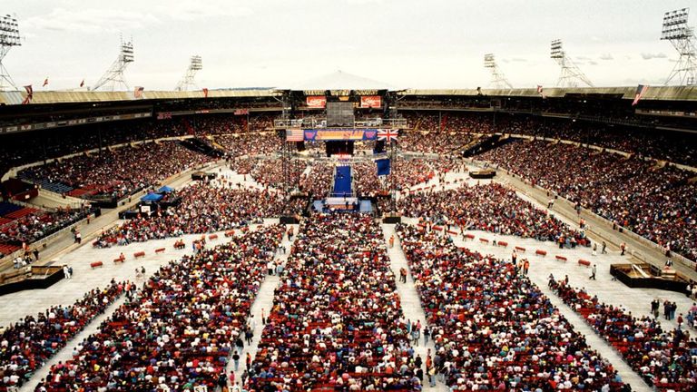 80,355 fans packed out Wembley Stadium back in 1992 to create one of the biggest events in WWE history.