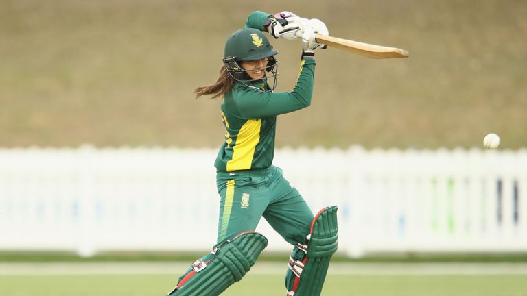 COFFS HARBOUR, AUSTRALIA - NOVEMBER 27:  Sune Luus of South Africa bats during the women's One Day International match between the Australian Southern Star