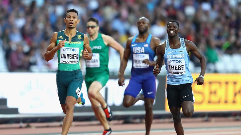 LONDON, ENGLAND - AUGUST 06:  Wayde van Niekerk of South Africa and Baboloki Thebe of Botswana compete in the Men's 400 metres semi finals during day three