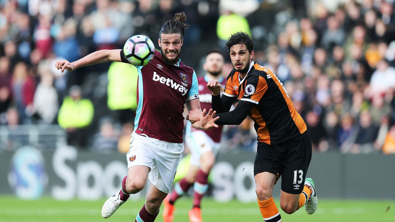 Chelsea make contact with West Ham to sign Andy Carroll