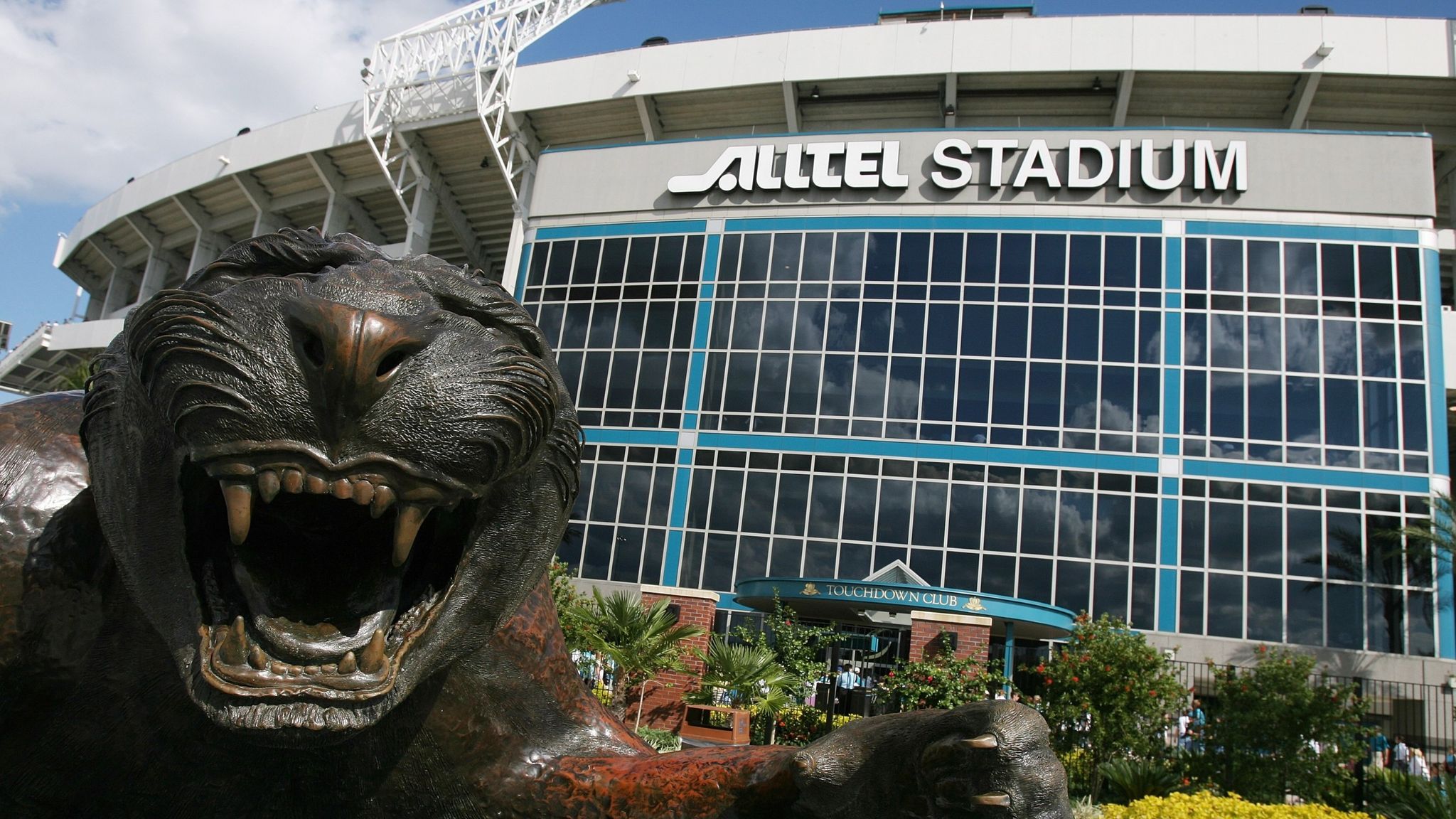 Jacksonville Jaguars' home opener to go ahead, following Hurricane