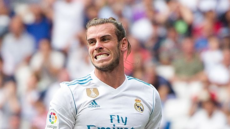MADRID, SPAIN - SEPTEMBER 09: Gareth Bale of Real Madrid CF reacts during the La Liga match between Real Madrid and Levante at Estadio Santiago Bernabeu on