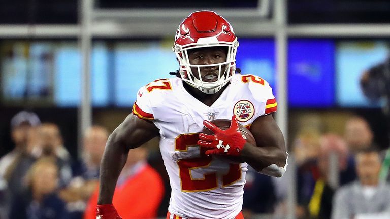 Rookie RB Kareem Hunt shines for Chiefs, again