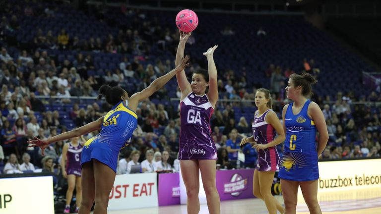 JUST EAT BRITISH ALL-STARS FAST FIVE NETBALL.02 ARENA,LONDON.PIC;LAWRENCE LUSTIG.FINAL.LOUGHBOROUGH LIGHTNING V TEAM BATH 