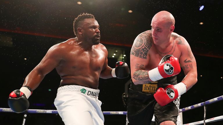 BATTLE ON THE MERSEY
ECHO ARENA,LIVERPOOL
PIC;LAWRENCE LUSTIG
Heavyweight contest
DERECK CHISORA v ROBERT FILIPOVIC
