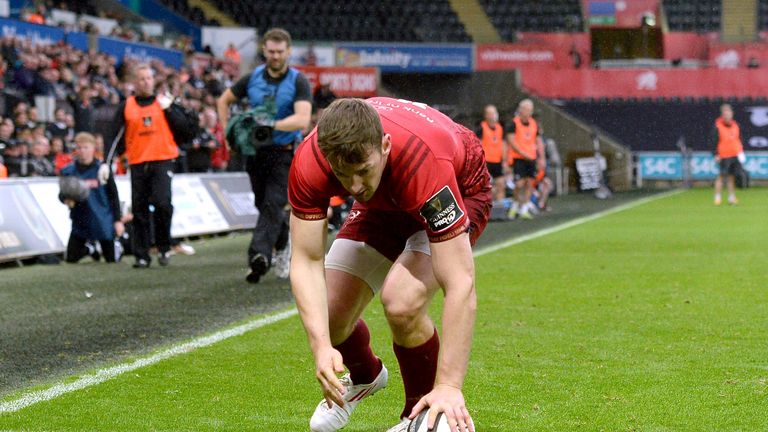 Darren Sweetnam scores Munster's second try