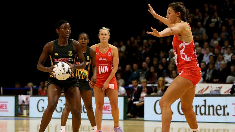 INVERCARGILL, NEW ZEALAND - SEPTEMBER 03:  Bongiwe Msomi of South Africa looks to pass the ball during the 2017 Quad Series match between the England Roses