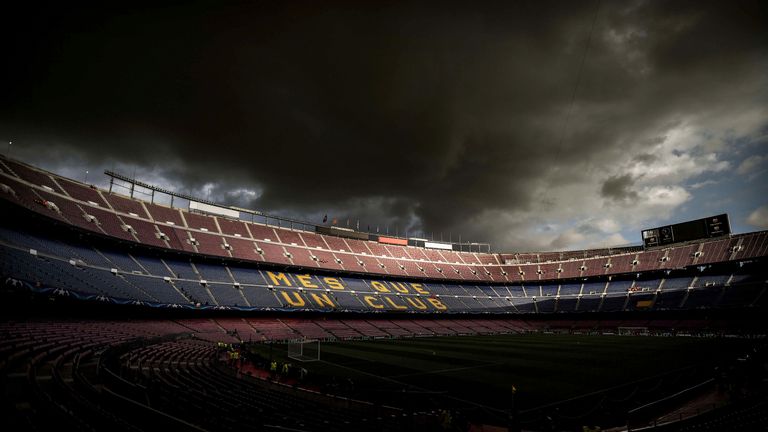 General view of the Nou Camp prior to the UEFA Champions League group D match between Barcelona and Juventus