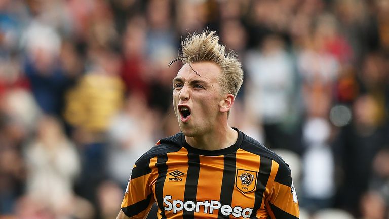 Jarrod Bowen gives Hull City a 3-0 lead at home to Birmingham City
