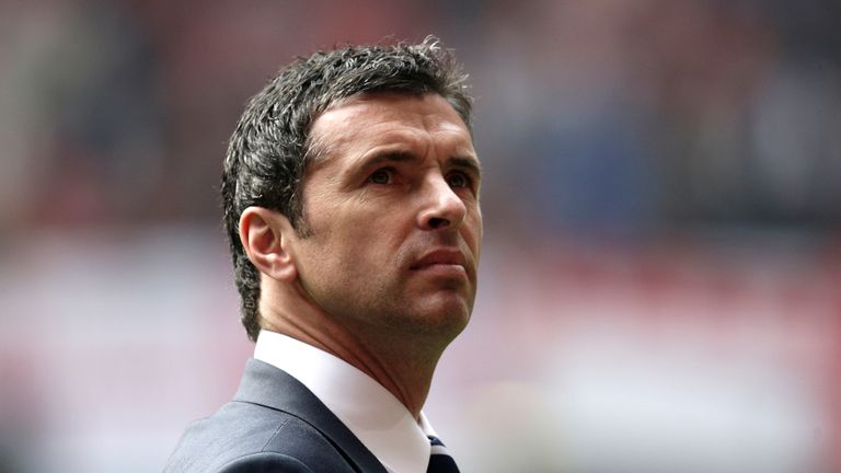 A picture taken on March 26, 2011 shows manager of Wales Gary Speed awaiting kick off against England during a Euro 2012 Group G qualifying match 