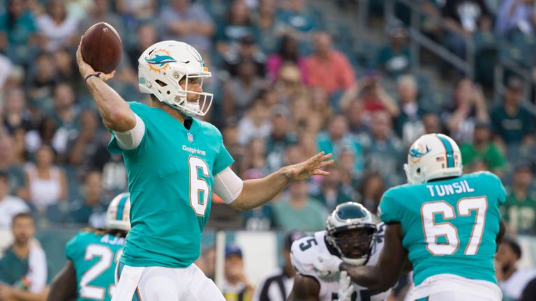 PHILADELPHIA, PA - AUGUST 24: Jay Cutler #6 of the Miami Dolphins throws a pass in the first quarter against the Philadelphia Eagles in the preseason game 