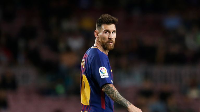 Lionel Messi looks on during the Spanish La Liga match against Eibar at the Nou Camp