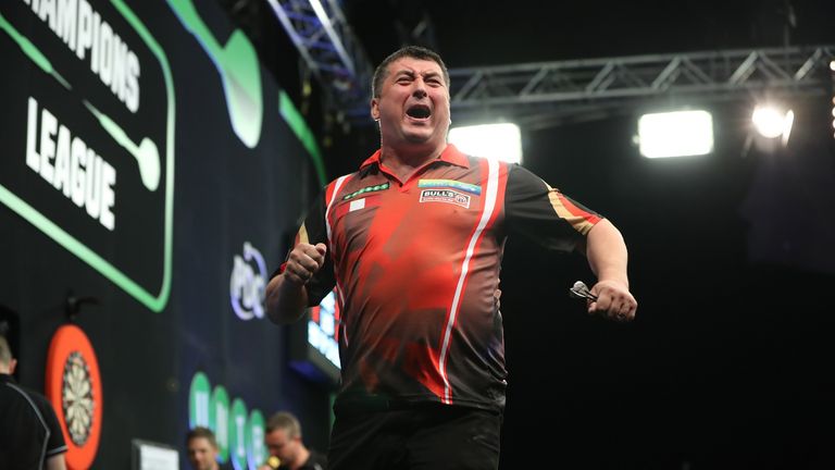 UNIBET CHAMPIONS LEAGUE DARTS.MOTORPOINT ARENA,.CARDIFF.PIC;LAWRENCE LUSTIG.GROUP STAGES.PETER WRIGHT V MENSUR SULJOVIC.MENSUR SULJOVIC  IN ACTION