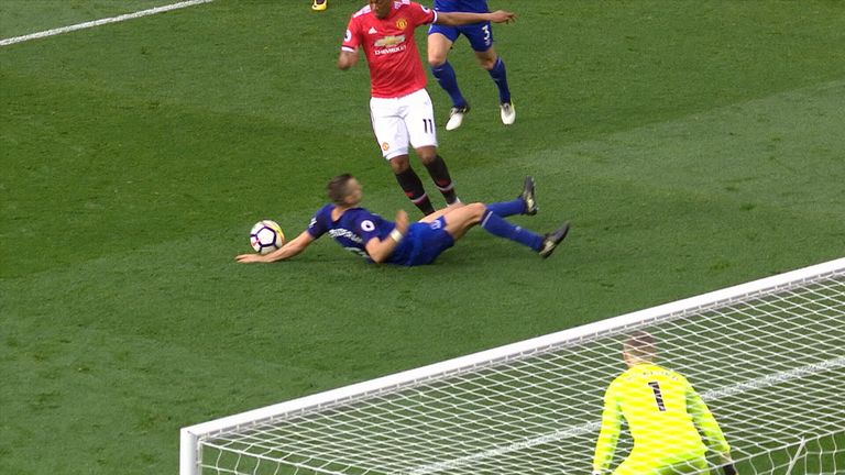 Morgan Schneiderlin handball Ref Watch