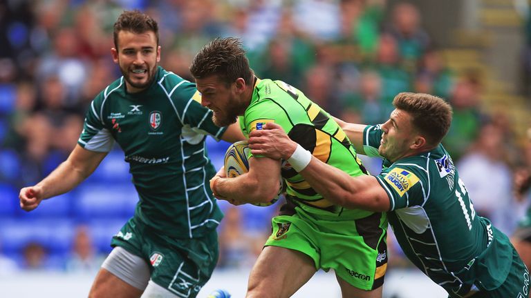 Rob Horne scored a brace of tries as Northampton put 40 points on London Irish at the Madejski
