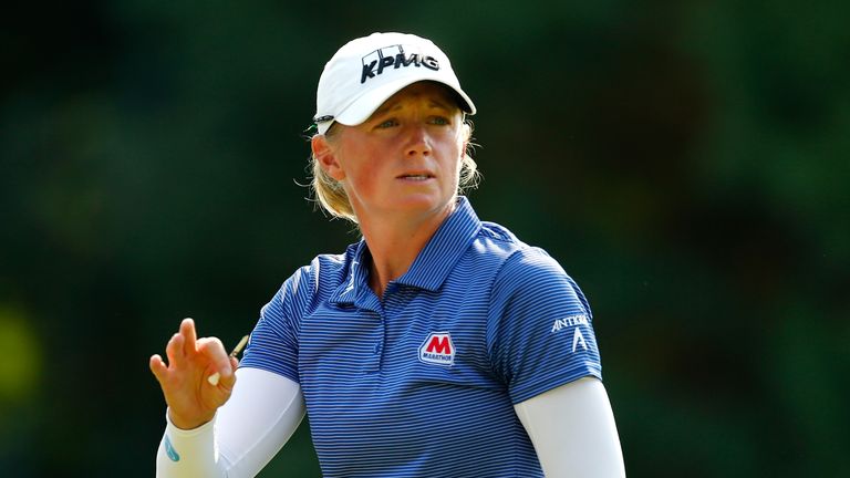 Stacy Lewis waves to the crowd on the 2nd hole during the final round of the LPGA Cambia Portland Classic 