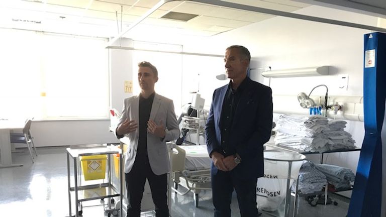 Former England cricketer James Taylor and Sky Sports football pundit Graeme Souness visited the cardiac centre at St Thomas' Hospital