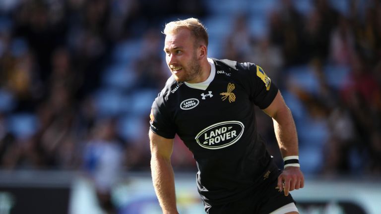 COVENTRY, ENGLAND - SEPTEMBER 02:  Dan Robson of Wasps celebrates scoring a try during the Aviva Premiership match between Wasps and Sale Sharks at The Ric