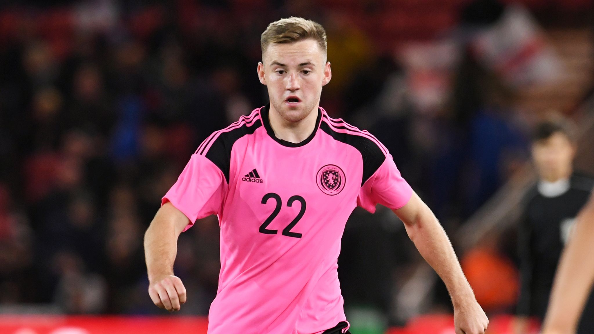 Allan Campbell signs new Motherwell deal after impressive start to