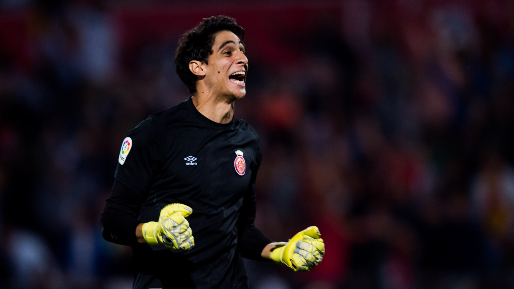 Буно. Яссин буну вратарь. Яссин буну Севилья. Яссин буну фото. Bono Morrocan goalkeeper.